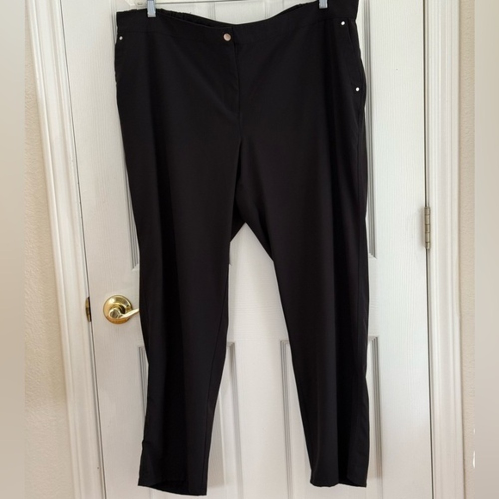 Chico’s Black Lightweight Pants size 20 (Chico’s size 4)
